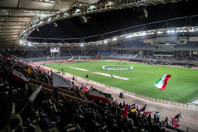 کادر استقلال برای تایید چمن راهی مشهد می‌شود