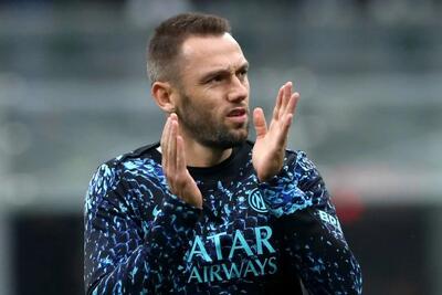 پایان دوران دی‌فرای در اینتر؛ سه گزینه متفاوت روی میز مدافع هلندی