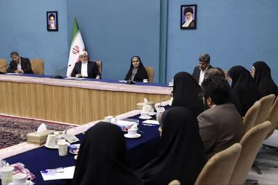 عارف از وضعیت ایمنی جاده‌ها انتقاد کرد+فیلم