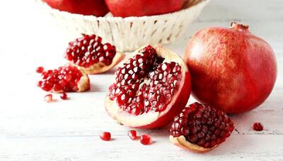 بازار انار برای شب یلدا تامین است