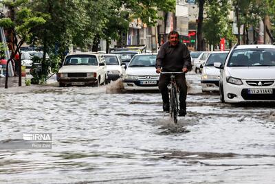  بارندگی شدید در مازندران باعث آبگرفتگی و خسارت به ۳۰ واحد مسکونی شد