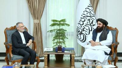 دستیار عراقچی با وزیر خارجه افغانستان در کابل دیدار کرد