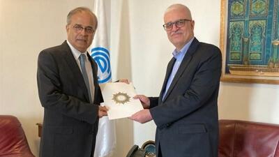 تقدیم استوارنامه نماینده ایران به دبیرکل سازمان همکاری اقتصادی اکو