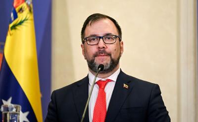  کاراکاس ربوده شدن یک کشتی حاملِ نفت ونزوئلا توسط آمریکا را محکوم کرد