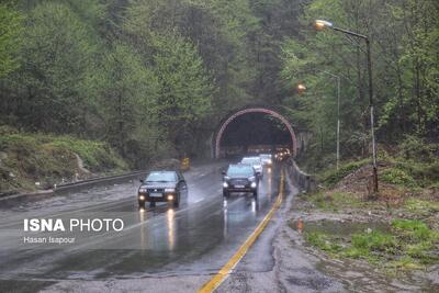 بارش برف و باران در جاده‌های ۲۴ استان/ ترافیک سنگین در آزادراه قزوین – کرج