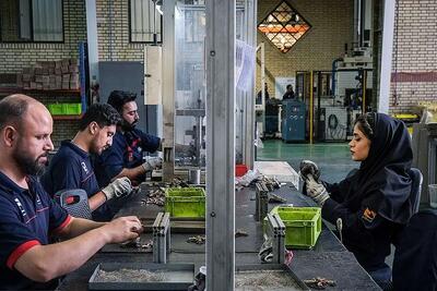 بررسی سبد معیشت کارگران از ۲۹ آذر؛ چانه‌زنی برای دستمزد در پیش است