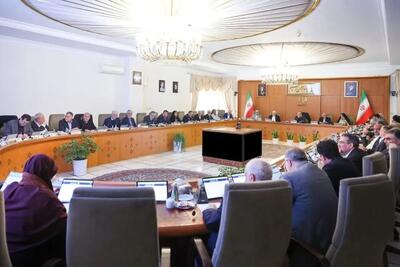 پزشکیان: سقف یادگیری دانش‌آموزان به امکانات و فناوری‌های قدیمی و ناکارآمد محدود نشود