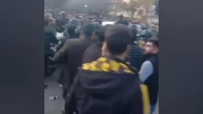  ببینید | تصاویر تازه از چاقو خوردن فرمانده نیروی انتظامی مشهد در مراسم هفتم خسرو علیکردی