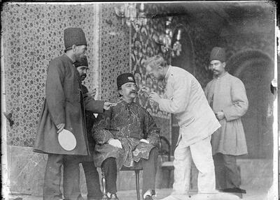  خاطرات ناصرالدین‌شاه: دندان‌درد زیاد اذیت می‌کند. ان‌شاء‌الله سیدالشهداء حکم به معالجه بفرمایند