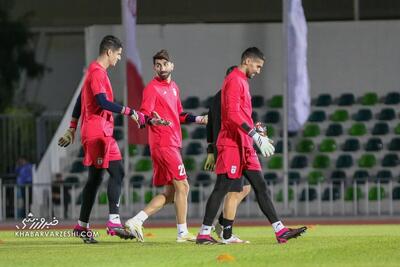 جنگ جهانی دروازه‌بانان پرسپولیس و تراکتور/ چرا نیازمند از بیرانوند با انگیزه‌تر است؟