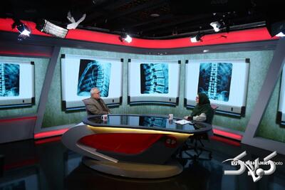 با ستون فقرات شوخی نکنید | قولنج شکستن با حوله علمی نیست - مجله اینترنتی کولاک