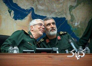 عکسی از شهیدان باقری در یک شهر موشکی/ شهید حاجی زاده هم بود - مجله اینترنتی کولاک