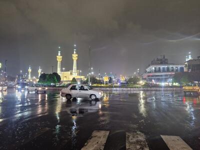 بارش باران پاییزی در جوار بارگاه منور امام رضا(ع)