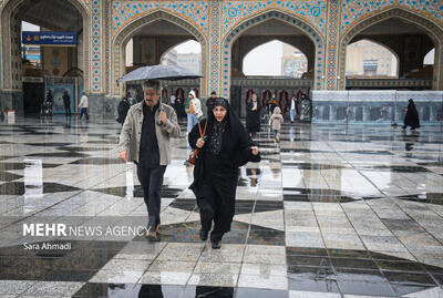  یک روز بارانی در حرم مطهر امام رضا(ع)