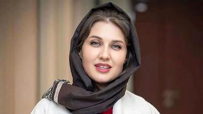  زیبایی خیره کننده گلوریا هاردی در کنار ۲ پسرش / یکی از یکی خوشگلتر !