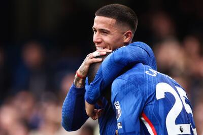 چلسی خرید حداقل یک هافبک را برای سال ۲۰۲۶ هدف‌گذاری کرد - پارس فوتبال