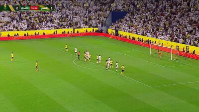 ویدئو: زمزمه رونالدو پیش از زدن ضربه - پارس فوتبال