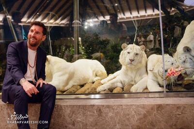 مسی خال قرمز گذاشت و به خدای هندی‌ها سجده کرد! +عکس - پارس فوتبال