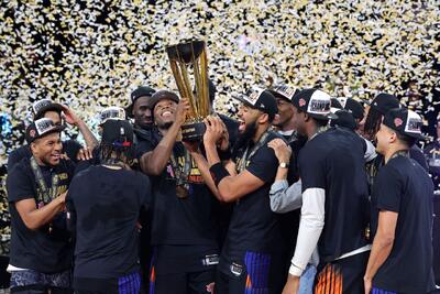 بسکتبال NBA | نیویورک نیکس بعد از نیم ‌قرن جام برد - پارس فوتبال