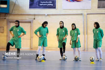 استارت فدراسیون فوتبال برای استعدادیابی در فوتسال زنان - پارس فوتبال