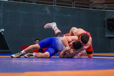 کشتی آزاد پرحاشیه، کشتی فرنگی آرام؛ دو مسیر متفاوت در تیم‌های ملی - پارس فوتبال