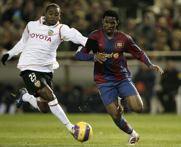 سال 2007 در چنین روزی؛ بریس ساموئل اتوئو در شب برتری 3-0 بارسلونا مقابل والنسیا در مستایا - پارس فوتبال