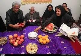 شب یلدا؛ سفره یک خانواده چهار نفره چقدر خرج برمی‌دارد؟