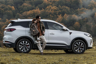 یلدای فونیکس با فروش نقدی F7 پرومکس دو دیفرانسل - پدال