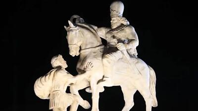 ماجرای جابجایی مجسمه والرین از میدان انقلاب چیست؟