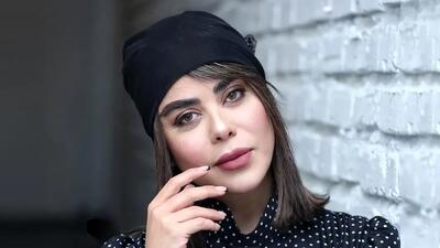  میکاپ خیره‌کننده و شیک بازیگر ایرانی؛ الهام اخوان بیلی آیلیش ایرانی همه را غافلگیر کرد!