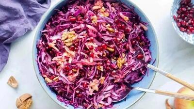  شب یلدا با سالاد انار و کلم قرمز؛ خوش‌ طعم و خوشرنگ