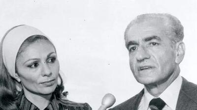  عکس / سفر به ایام قدیم /  سوشی خوردن محمدرضا پهلوی و پسرش سال 1348 درسوئیس