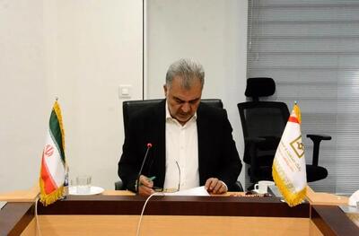  تأکید نماینده مدیرعامل بر وصول مطالبات و تقویت جذب منابع در نشست با شعبه فولاد بانک صنعت و معدن