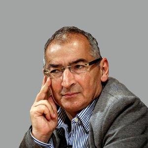 جدال لفظی زیبا کلام و فیروزآبادی: همه مسائل را می‌خواهیم با زور حل کنیم - سلام نو