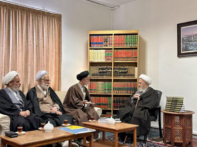  حضرت آیت الله سبحانی: آنچه امروز بر مسلمانان می‌گذرد در تاریخ کم‌سابقه است/ دوری از معنویت موجب تضعیف انسانیت است