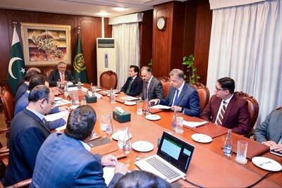 شماری از وزارتخانه‌های پاکستان در جلسه‌ای روابط با ایران را بررسی کردند + فیلم