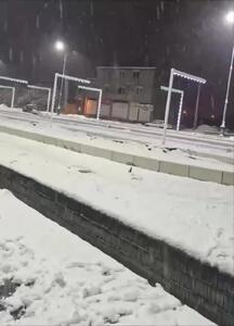 شدت بارش برف در بافت کرمان + ویدئو