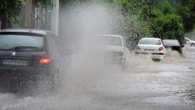  سیلاب هرمزگان را درنوردید/ زیرساخت‌ها در محاصره آب