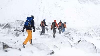 فعلاً از کوهنوردی خودداری کنید