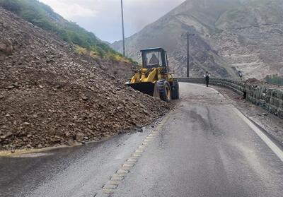 انسداد چهار محور اصلی هرمزگان در پی بارندگی‌های اخیر/ اعلام مسیرهای جایگزین - تسنیم