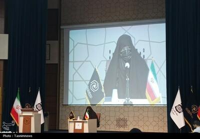 مادران در خط مقدم اقامه نماز فرزندان در عصر فناوری‌های نوین - تسنیم