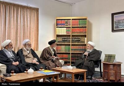 آیت‌الله سبحانی: اعتکاف مسیر بازگشت انسان به معنویت و فطرت الهی است - تسنیم