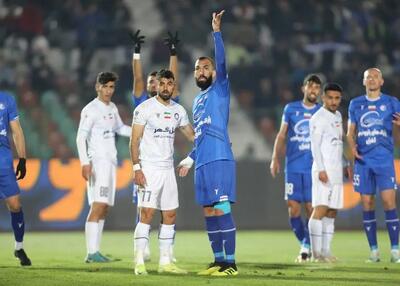 استقلال و گل‌گهر: کیلومترها دورتر از تهران