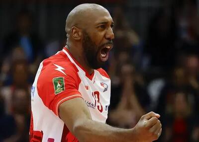 ضربه بزرگ به سری‌آ: جراحی فوق‌ستاره در فنلاند