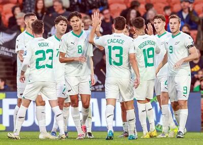 تلاش عجیب نیوزیلند: کمپ غیررسمی می‌خواهند!