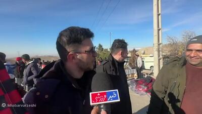 آواز خوانی هواداران تراکتور جلوی دوربین