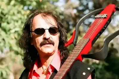 خداحافظی کورش یغمایی ؟ برای دلجویی، دیر است... دیـر