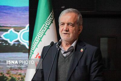  عکس/ دیدار فعالان اقتصادی خراسان جنوبی با رئیس جمهور