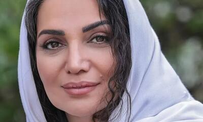  ابروهای پیوندی الهام پاوه‌نژاد سوژه شد / استایل قجری متفاوت و جذاب / جزئیات تیپ و عکس‌های منحصر به فرد