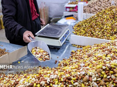 سفره کوچکتر تهرانی ها در بلندترین شب سال!